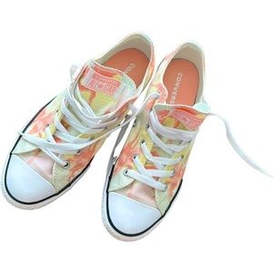 Chuck Taylors coastal palm tree sneakers size 5.